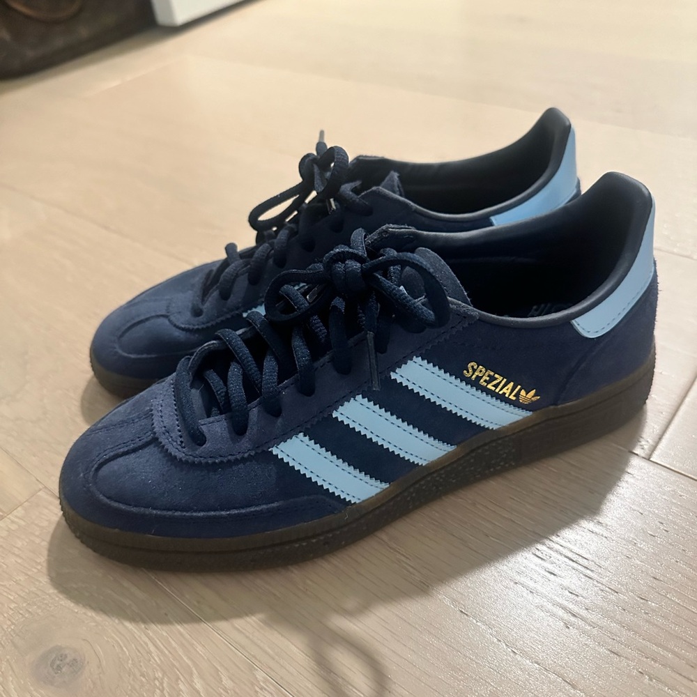 Adidas spezial